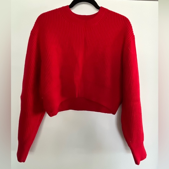 New Ribbed Red Crop Sweater - Picture 2 of 5